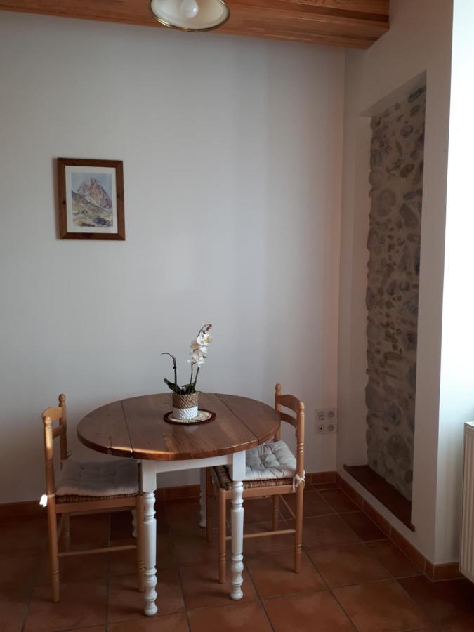Bel Appartement Renove Dans Maison Bigourdane Pouzac Buitenkant foto
